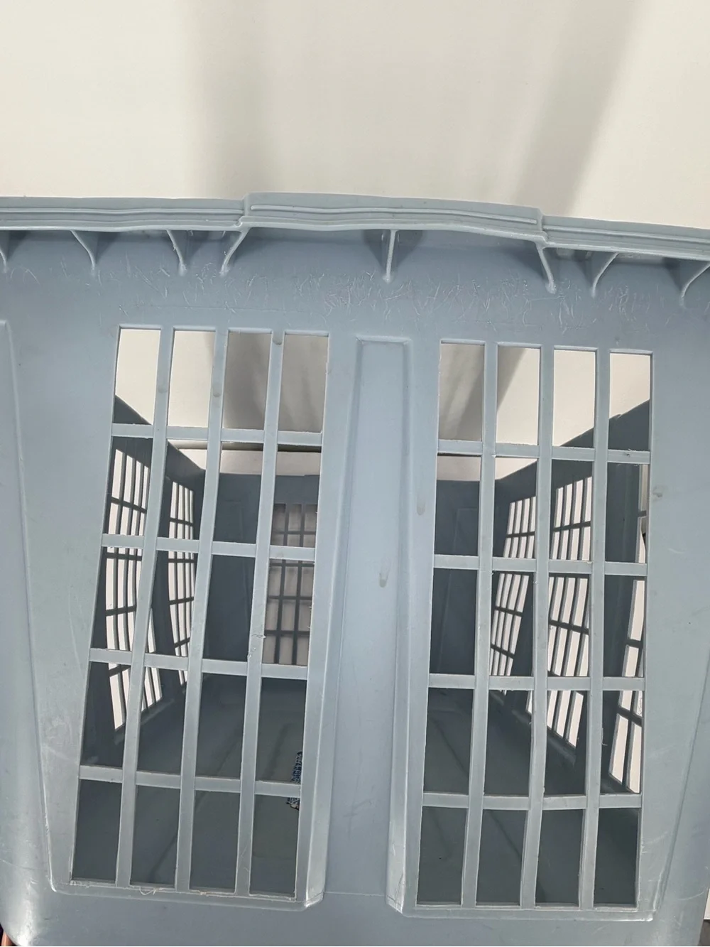 Vintage Rubbermaid Laundry Basket 2965 Blue Hamper Rectangular Plastic